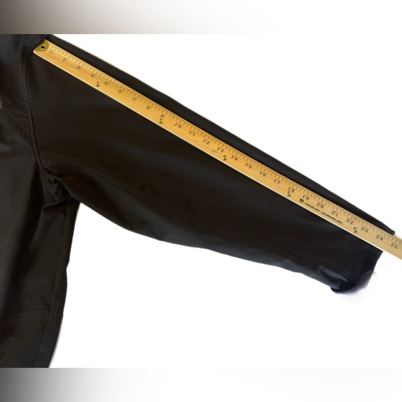 Calvin Klein Faux Fur Cape Women’s Size Large Super Soft Single Hook Closure - Picture 4 of 9